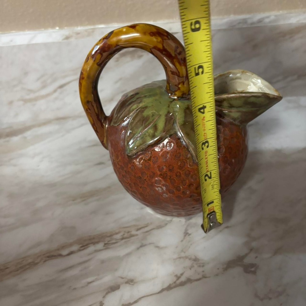 Strawberry pitcher - Picture 6 of 6